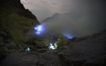 Mount Ijen Blue Fire Midnight Tour from Bali