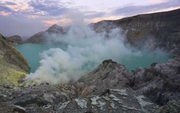 Mount Ijen Tour: Explore East Java’s Most Iconic Volcano